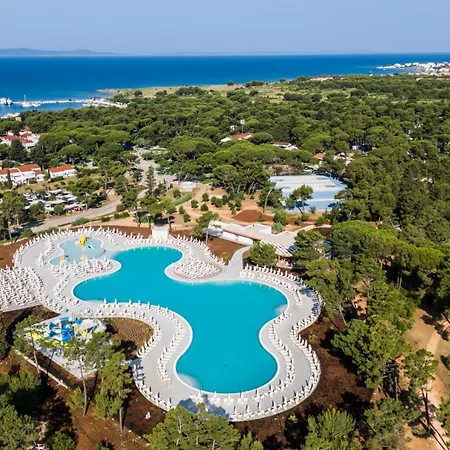 Premium Glamping Θέρετρο 4*
